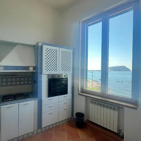 Speziali Vista Mare *
